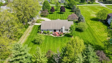 002_2799 W Breese Rd