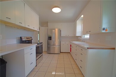 1989 Loraine St, Enumclaw, WA 98022 - photo 5