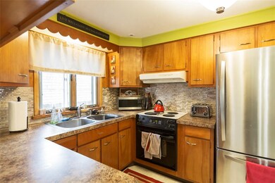 21 Balmoral Ave, Providence, RI 02908 - photo 6