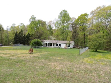 Exterior 3