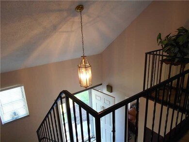 Entry/Foyer.