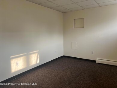 913 S Webster Ave, Scranton, PA 18505 - photo 3