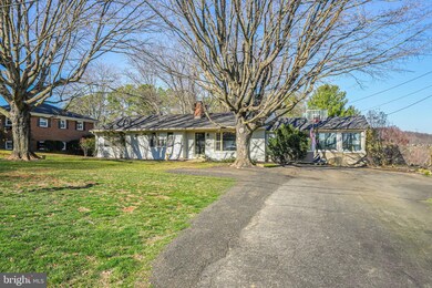 492 Foxcroft Rd, Warrenton, VA 20186 - photo 2