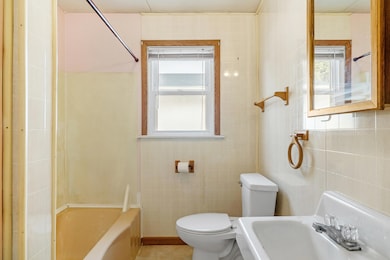 1330 Mayflower Ave, Sheboygan, WI 53083 - photo 6