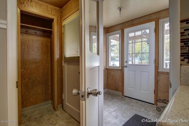 618 N St, Anchorage, AK 99501 - photo 7