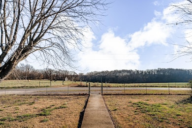 22733 Lawrence 1210, Aurora, MO 65605 - photo 5