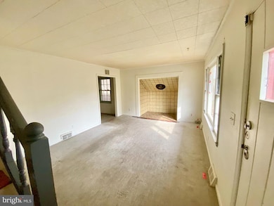 323 Concord Ave, Ewing, NJ 08618 - photo 6