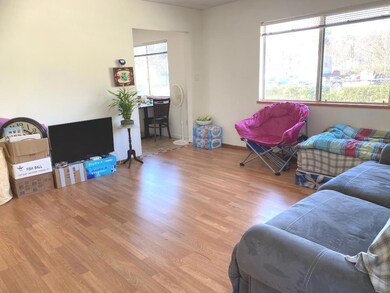 733 SW H St, Grants Pass, OR 97526 - photo 6