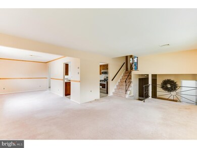 46 Rolling Ln, Trenton, NJ 08690 - photo 4