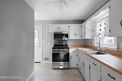 7011 Shpherdsville Rd (21)