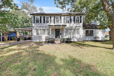 200 Scott St, Baytown, TX 77520 - photo 2