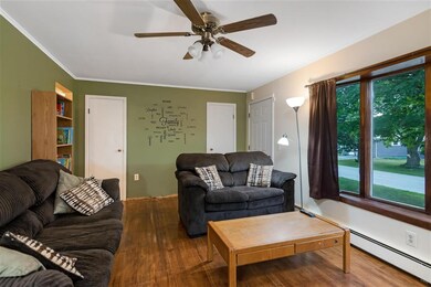 127 Messenger St, Saint Albans, VT 05478 - photo 3