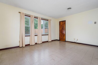 1419 Stoneybrook Dr, Johnson City, TN 37601 - photo 7