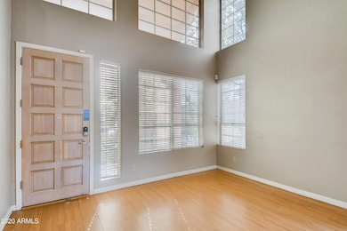 07 Foyer 1607525443577