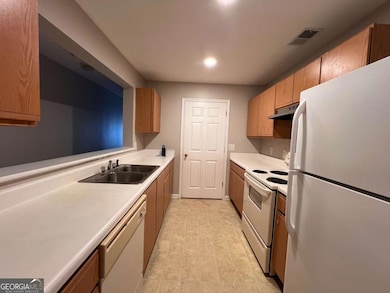 3207 Fairington Dr unit 3207, Lithonia, GA 30038 - photo 7