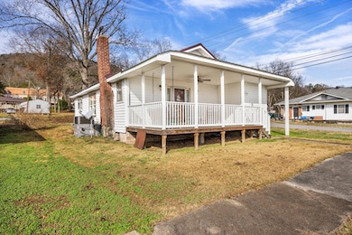 1100 Elm Ave, South Pittsburg, TN 37380 - photo 3