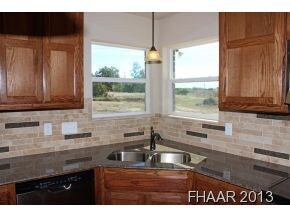 1101 Wren Cir, Copperas Cove, TX 76522 - photo 7