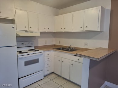 489 North Cir unit 2, Las Vegas, NV 89119 - photo 2