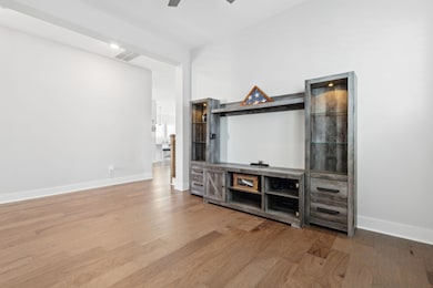 Formal Dining/Flex-Space