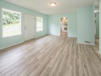 1056 E Mosel Ave-103