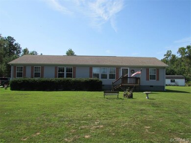 946 Howerton Rd, Dunnsville, VA 22454 - photo 2