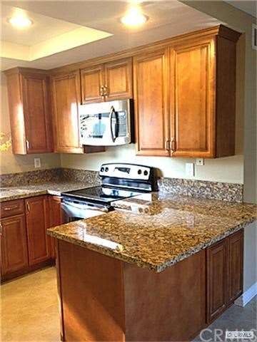 Lovely new granite counter tops!