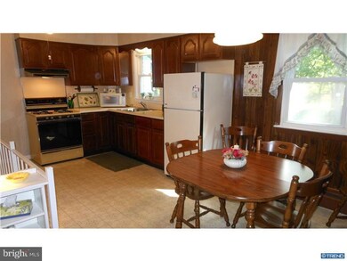 2102 Linkwood Ave, Wilmington, DE 19805 - photo 6