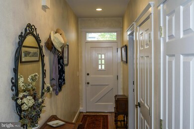 923 Boucher Ave, Annapolis, MD 21403 - photo 2