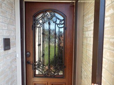 10922 Mackenzie Dr, Houston, TX 77086 - photo 2