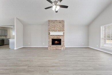 1049 Ballew Springs Rd, Weatherford, TX 76088 - photo 5