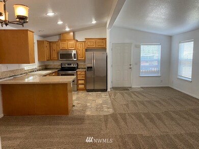 unlisted-address, Federal Way, WA 98003 - photo 3