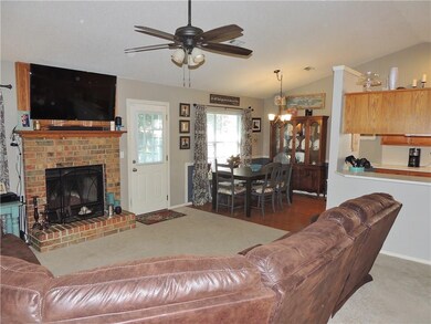 3904 W Beechwood Dr, Rogers, AR 72756 - photo 7