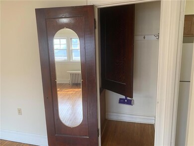 2403 W Allen St unit 3rd Fl, Allentown, PA 18104 - photo 6