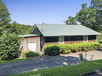 295 Lakeview Ln, Stewart, TN 37175 - photo 2