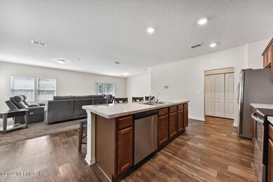 8994 Kipper Dr, Jacksonville, FL 32211 - photo 3