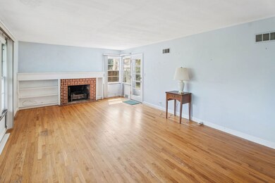 220 W Fremont Ave, Elmhurst, IL 60126 - photo 4