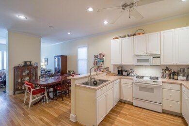 Kitchen - Dining