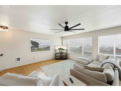 875 Ocean Dr SW, Bandon, OR 97411 - photo 6