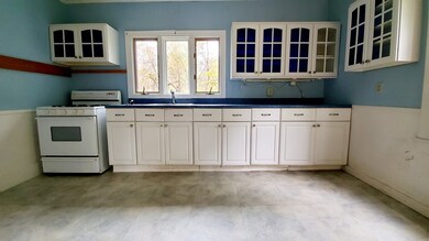 191 Middle St unit 193, Amherst, MA 01002 - photo 4