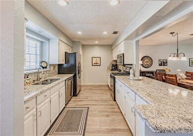 333 Karen Dr, Alamo, TX 78516 - photo 7