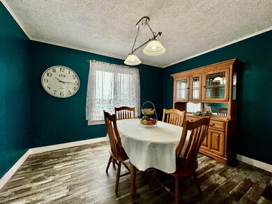 Dining Room3