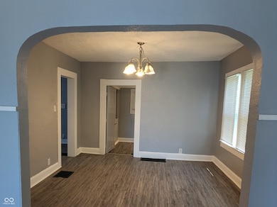 1737 Laurel St, Indianapolis, IN 46203 - photo 4