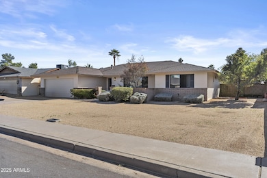 1019 E Watson Dr, Tempe, AZ 85283 - photo 2