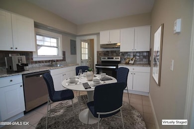 272 Valley Rd unit 2, Cos Cob, CT 06807 - photo 6