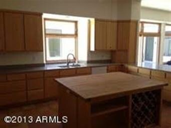 183rd kitchen2