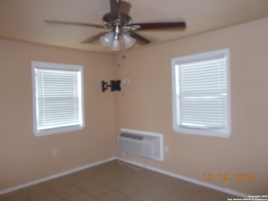 12190 Efm 1518 N unit 3, Cibolo, TX 78108 - photo 3