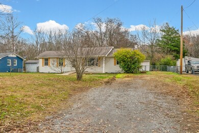 1272 Taylor Town Rd, White Bluff, TN 37187 - photo 2