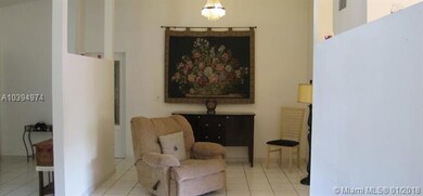 FORMAL DINNING ROOM