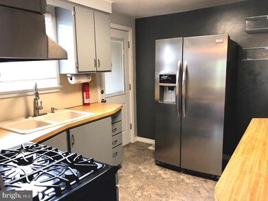 24 S Terrace Ave, Maple Shade, NJ 08052 - photo 7