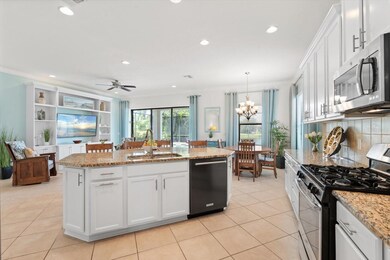 12721 Fontana Loop, Bradenton, FL 34211 - photo 6